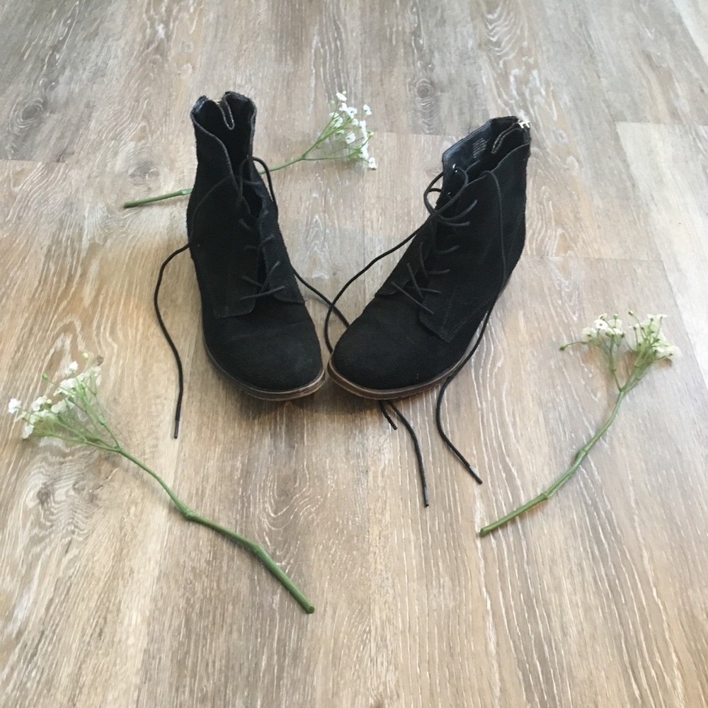 Steve Madden combat boots